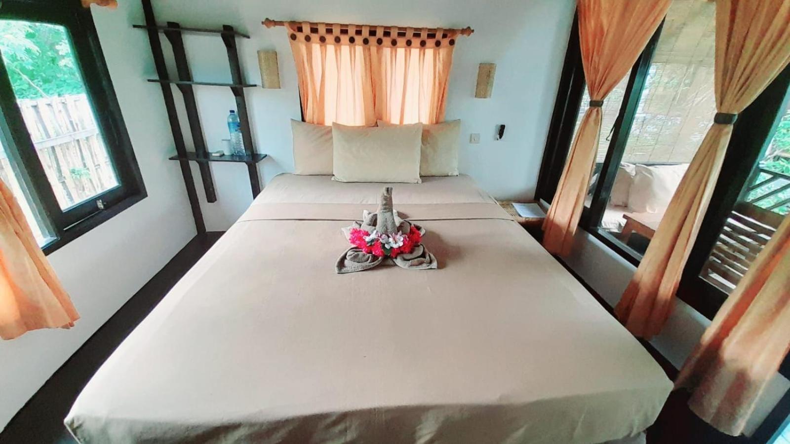Ana Warung & Bungalows Gili Meno Extérieur photo