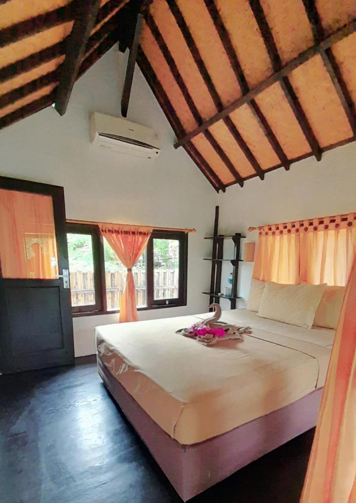 Ana Warung & Bungalows Gili Meno Extérieur photo